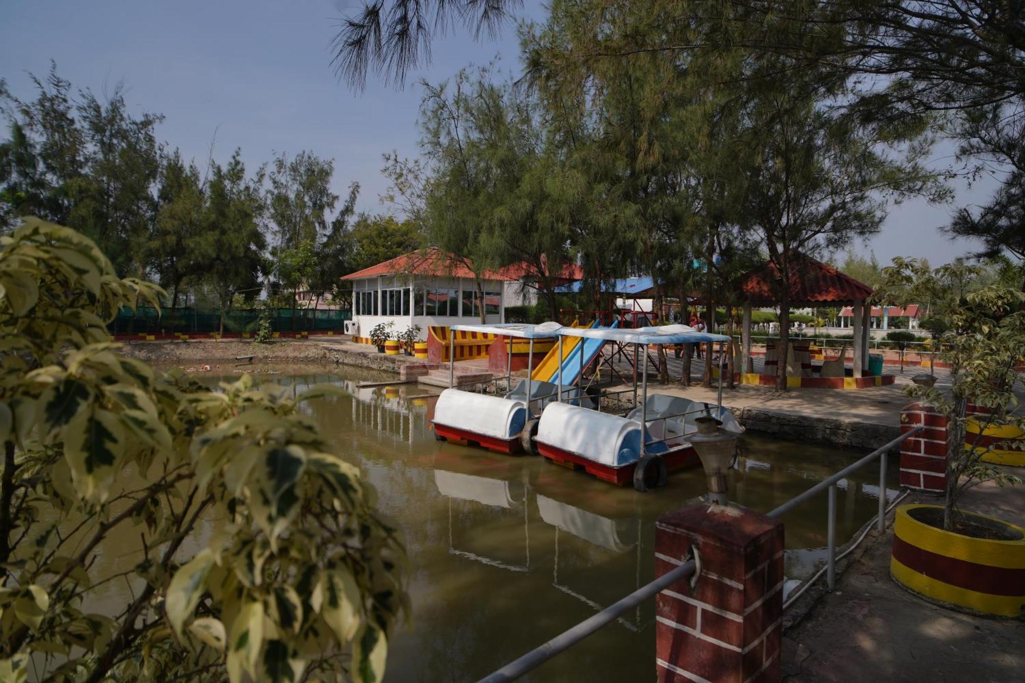 Lake View Village Resort Tajpur ภายนอก รูปภาพ